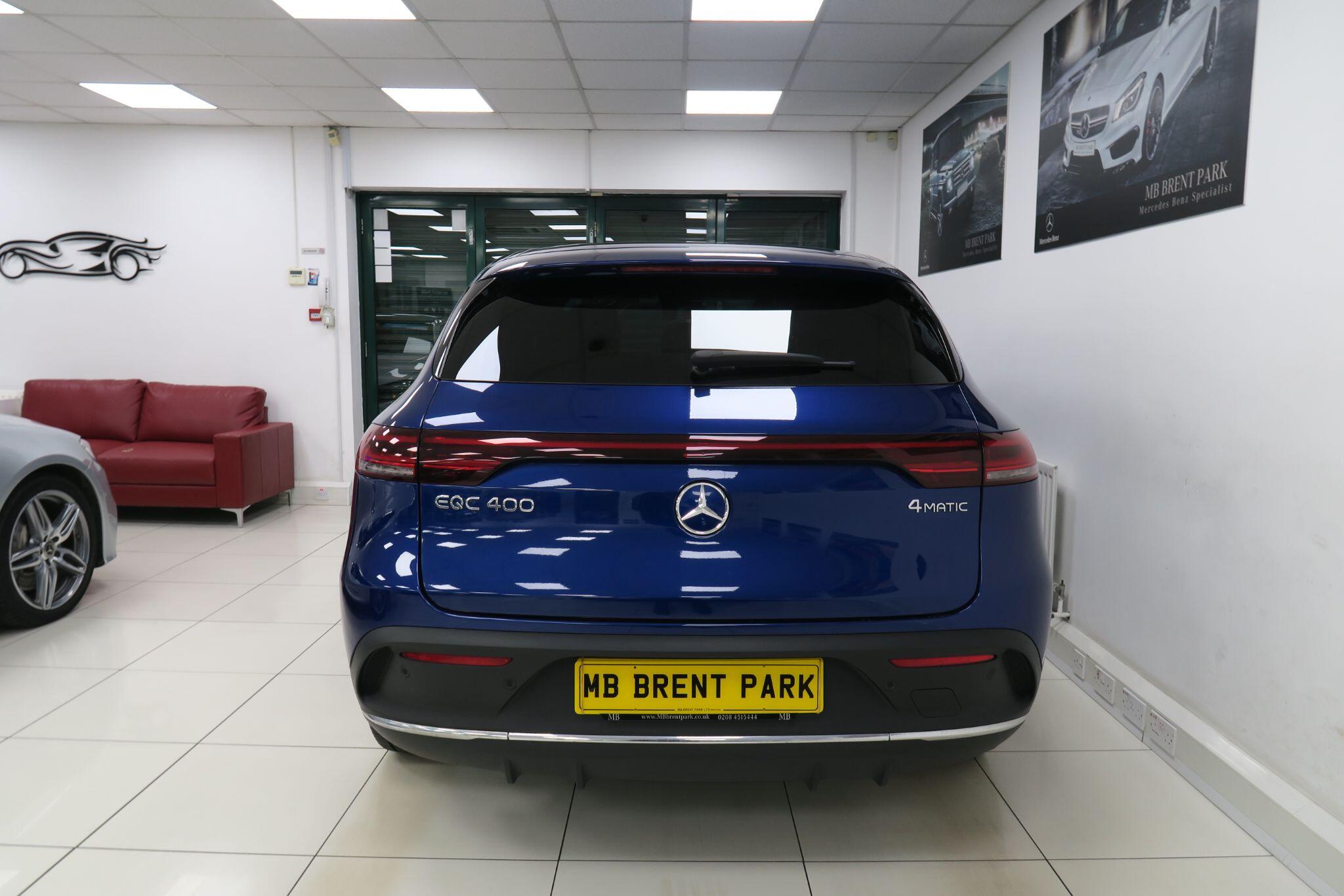 Mercedes-Benz EQC view 6