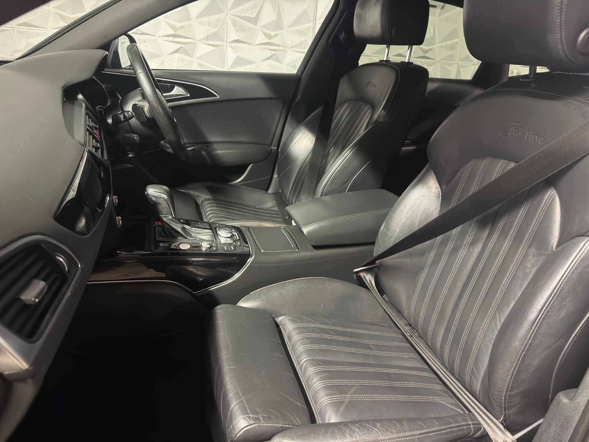 Audi A6 view 16