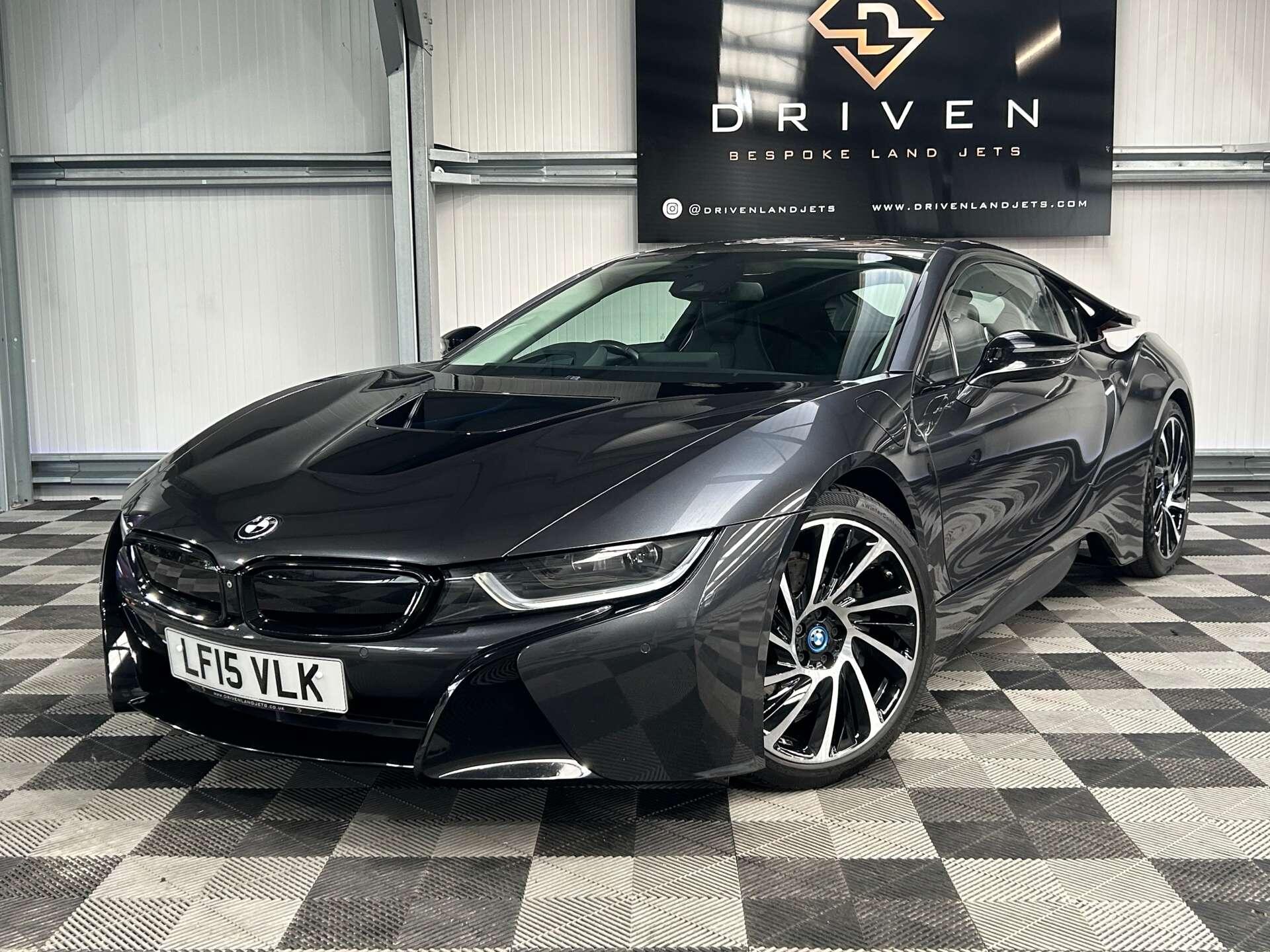 BMW I8 view 11