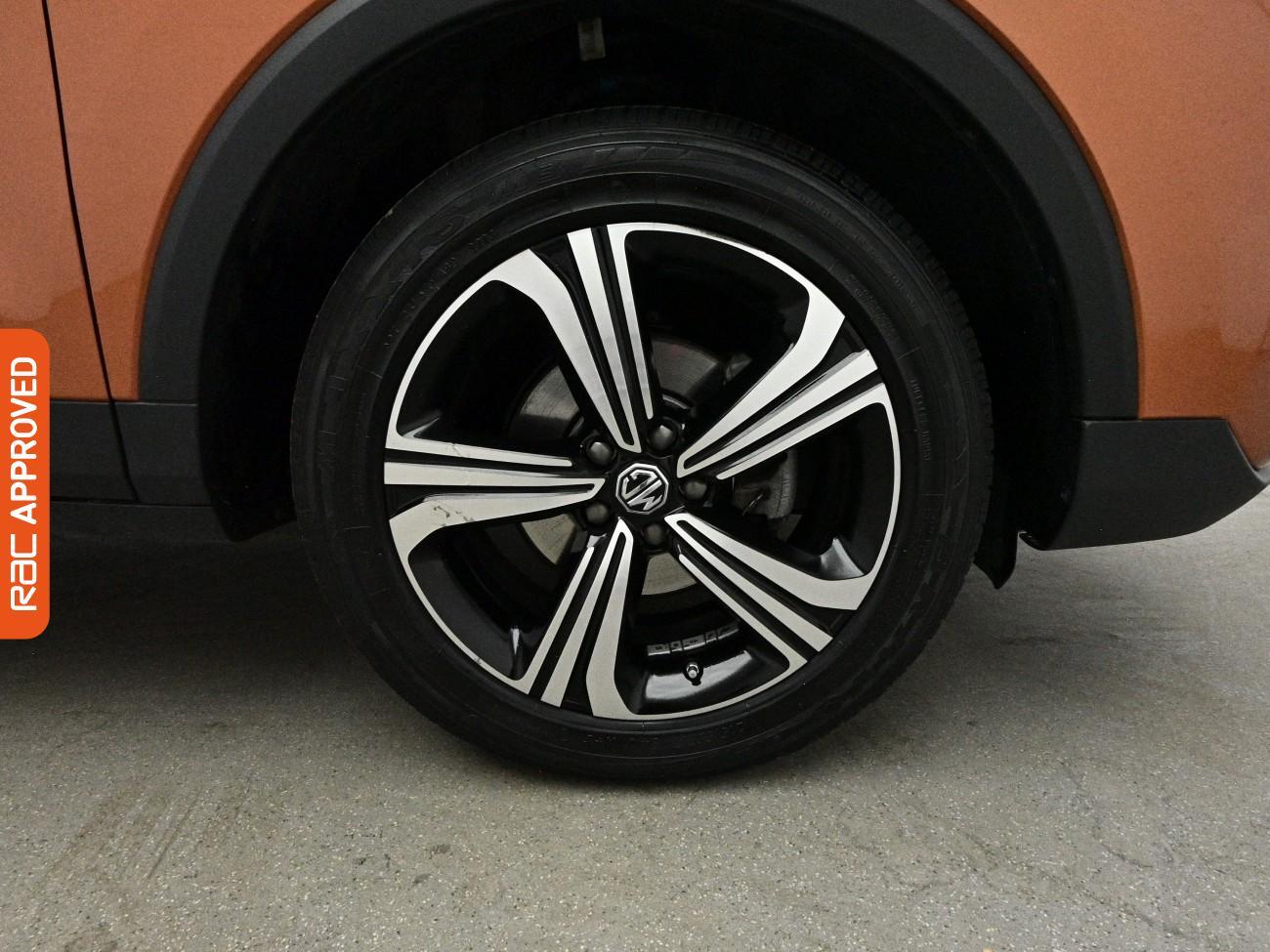 MG ZS view 26