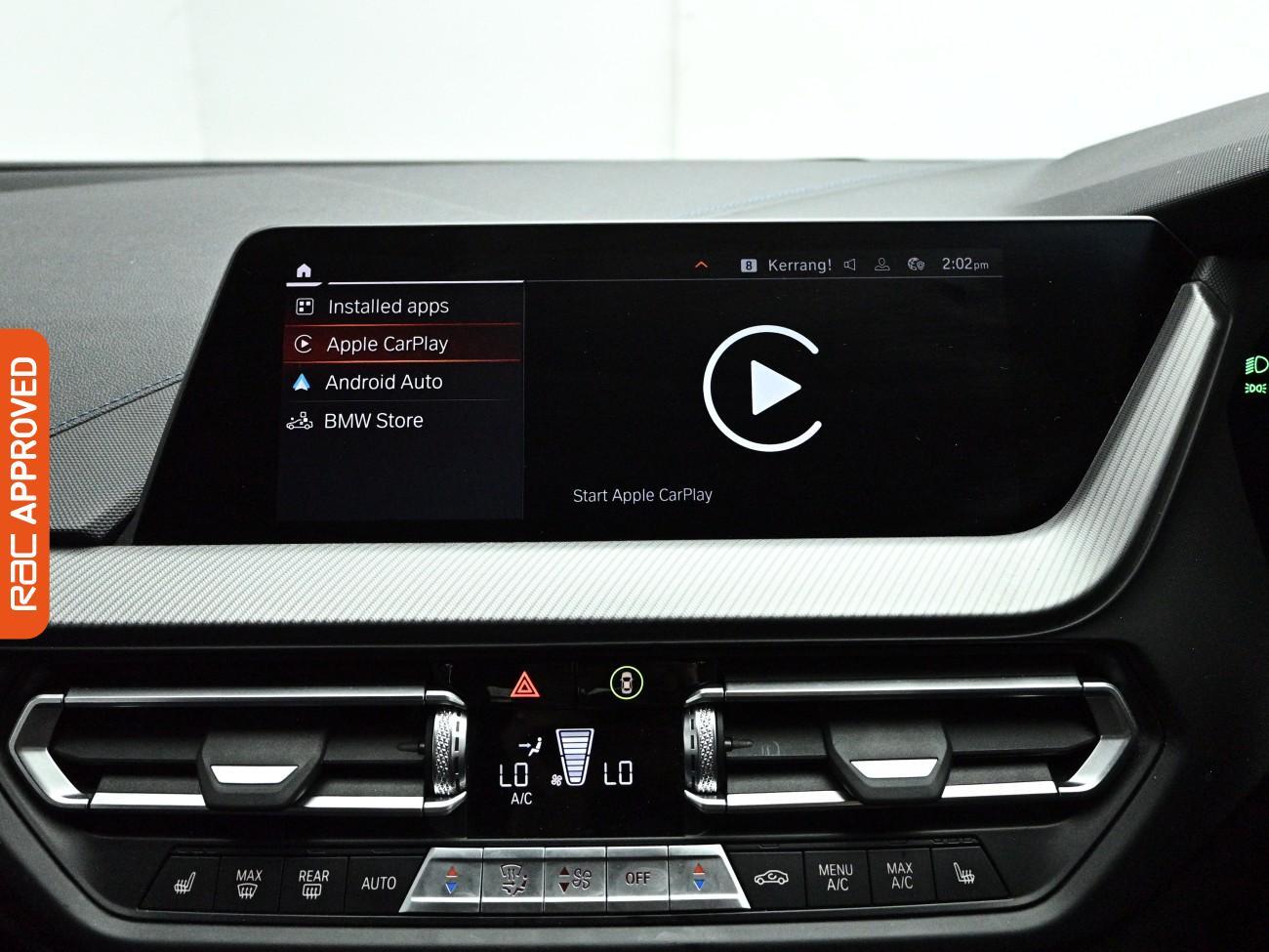 BMW 1 Series view 17