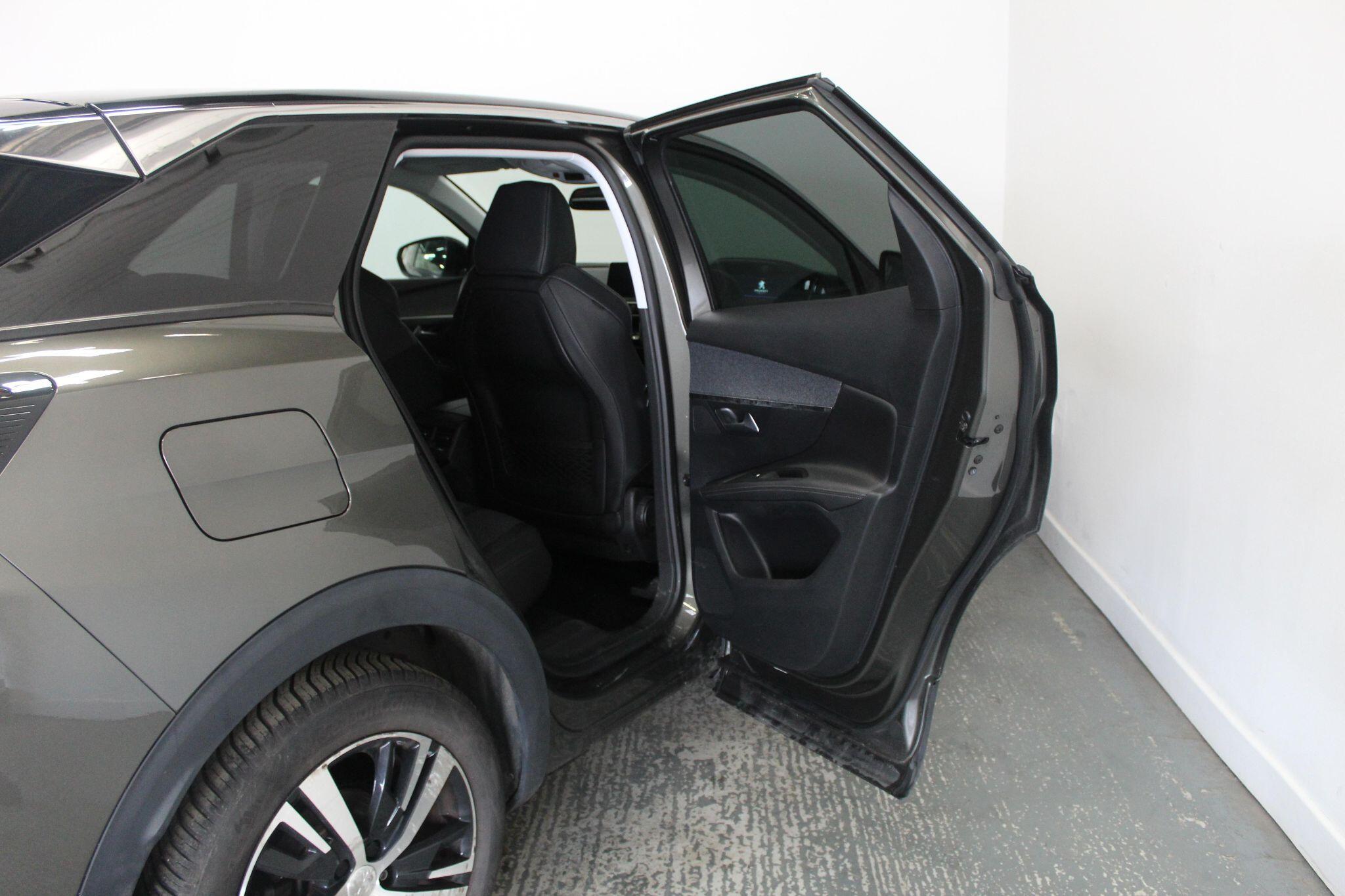 Peugeot 3008 view 26