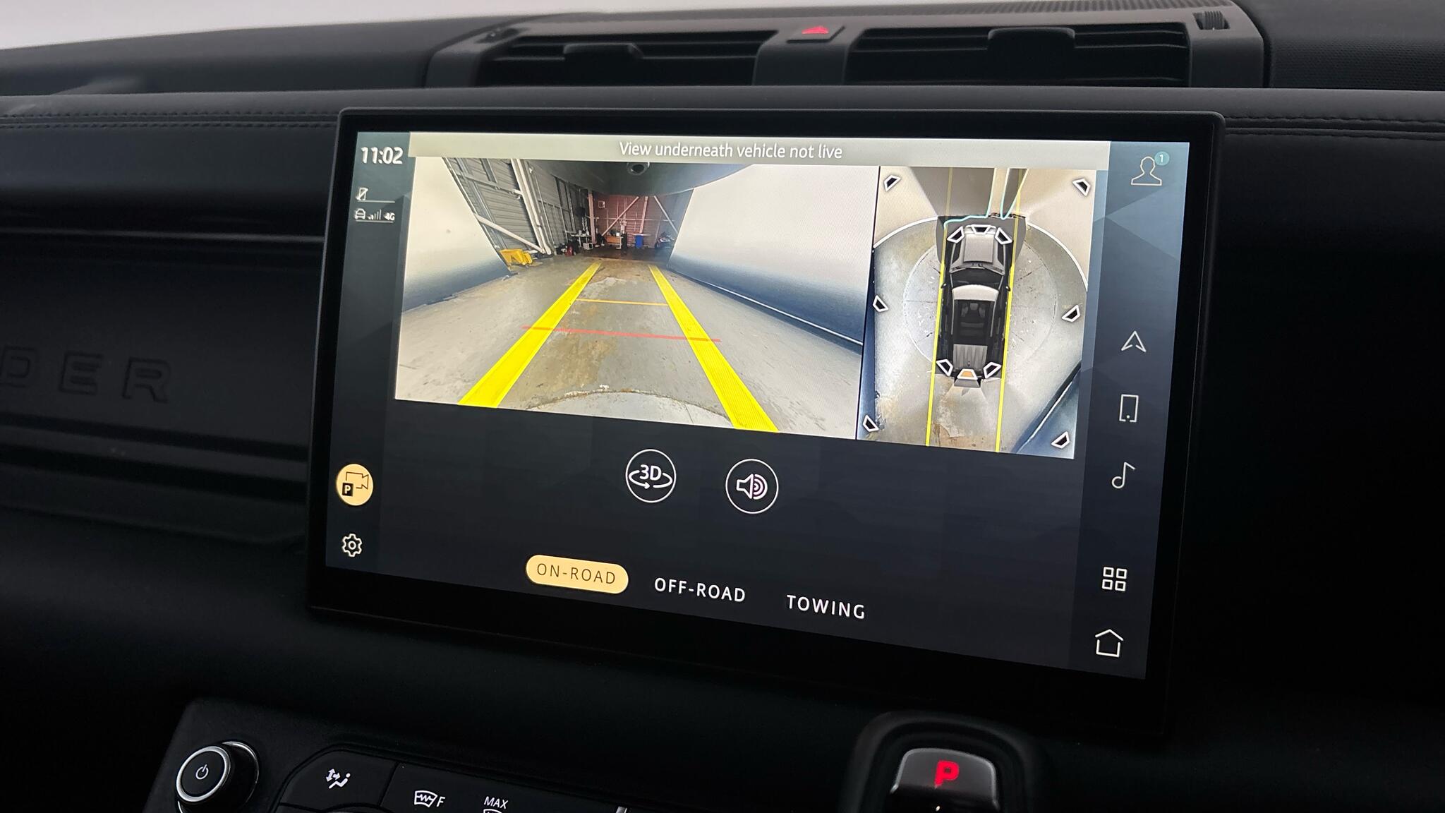 Land Rover Defender view 13