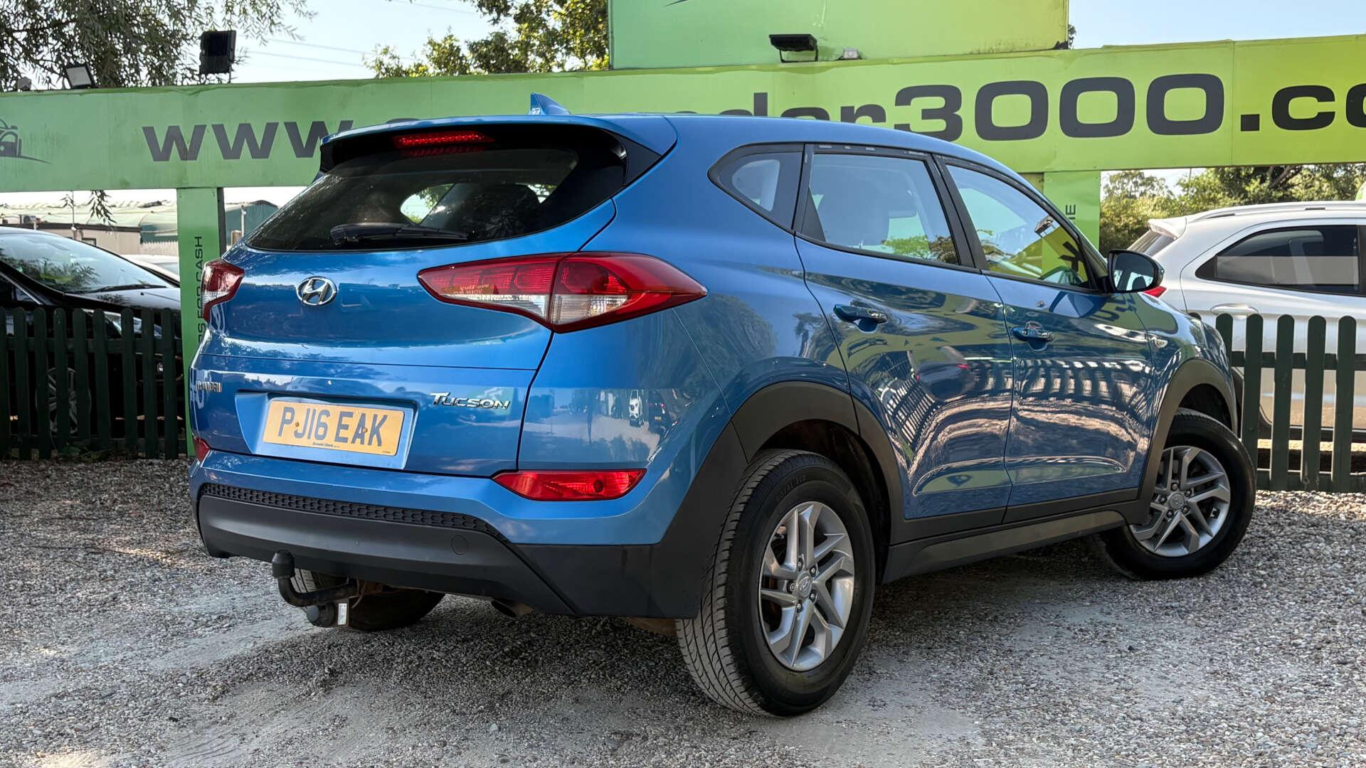 Hyundai Tucson view 4
