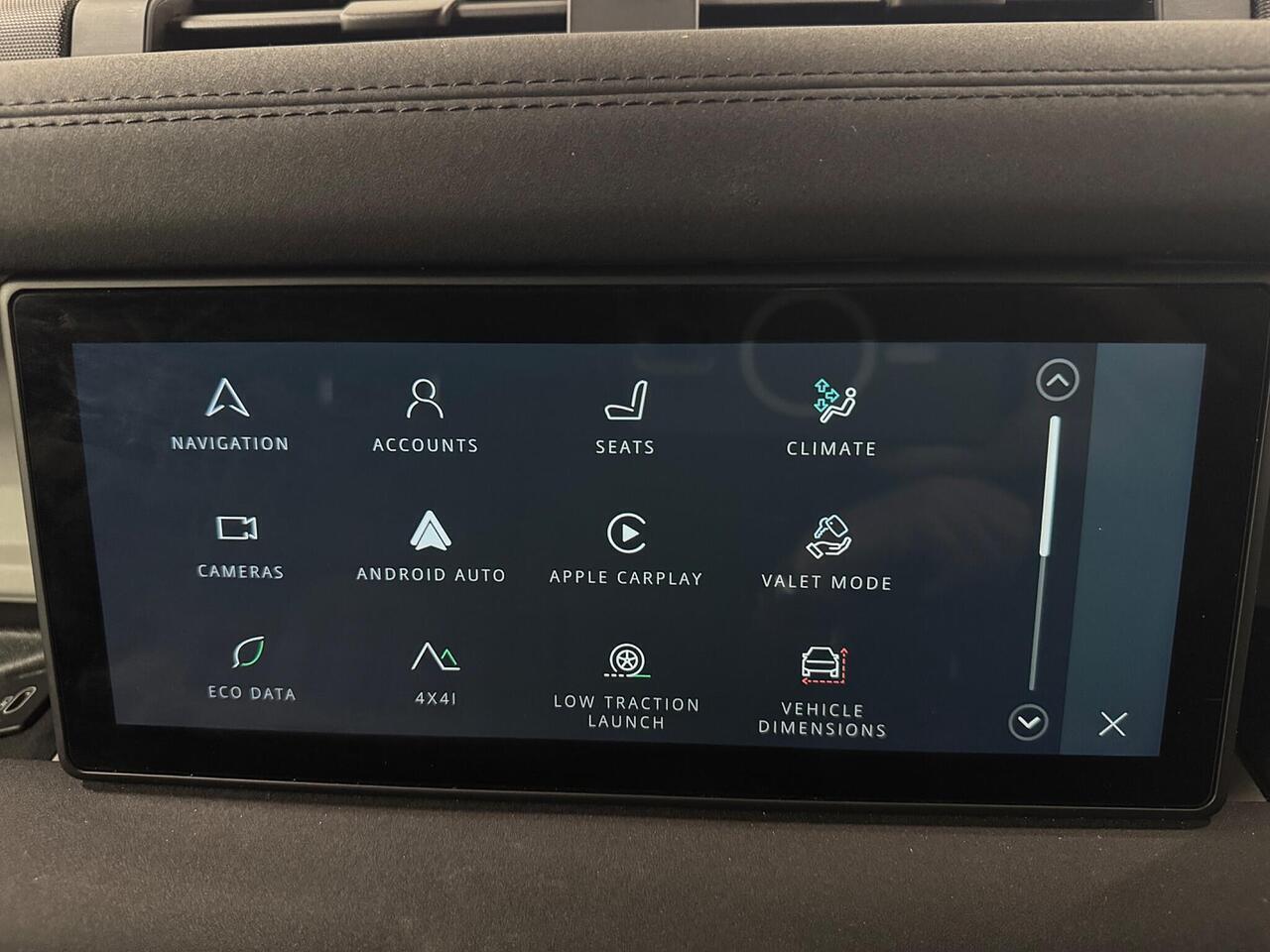 Land Rover Defender view 16