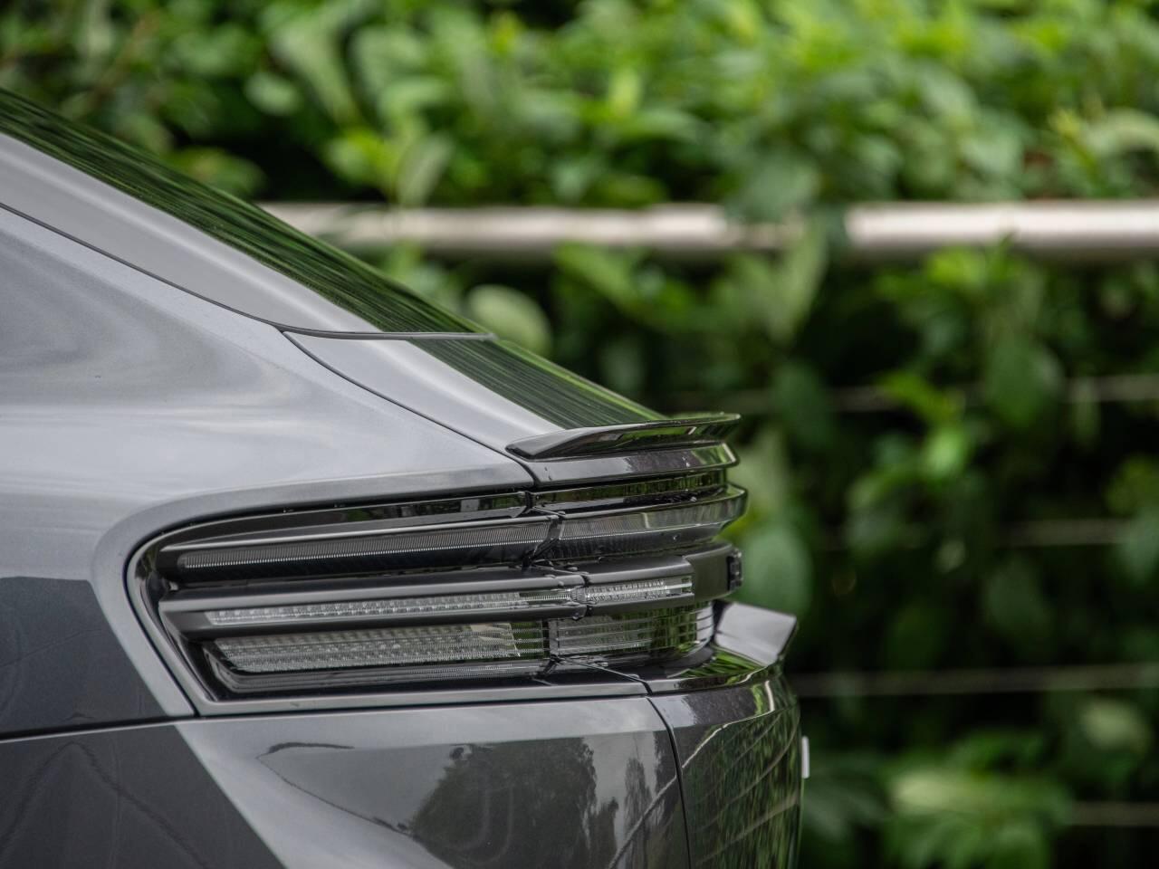 Porsche Macan view 24