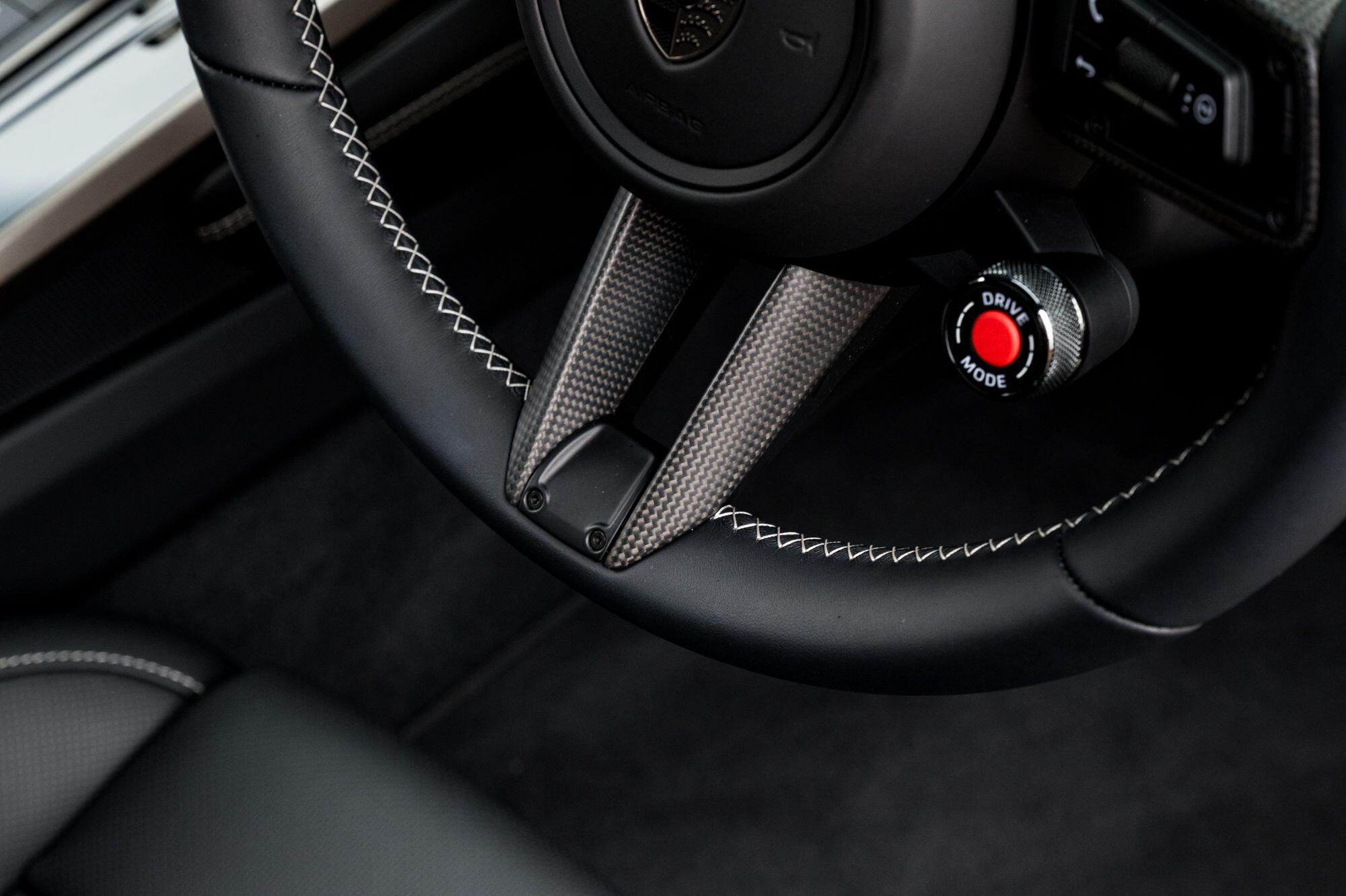 Porsche 911 view 46