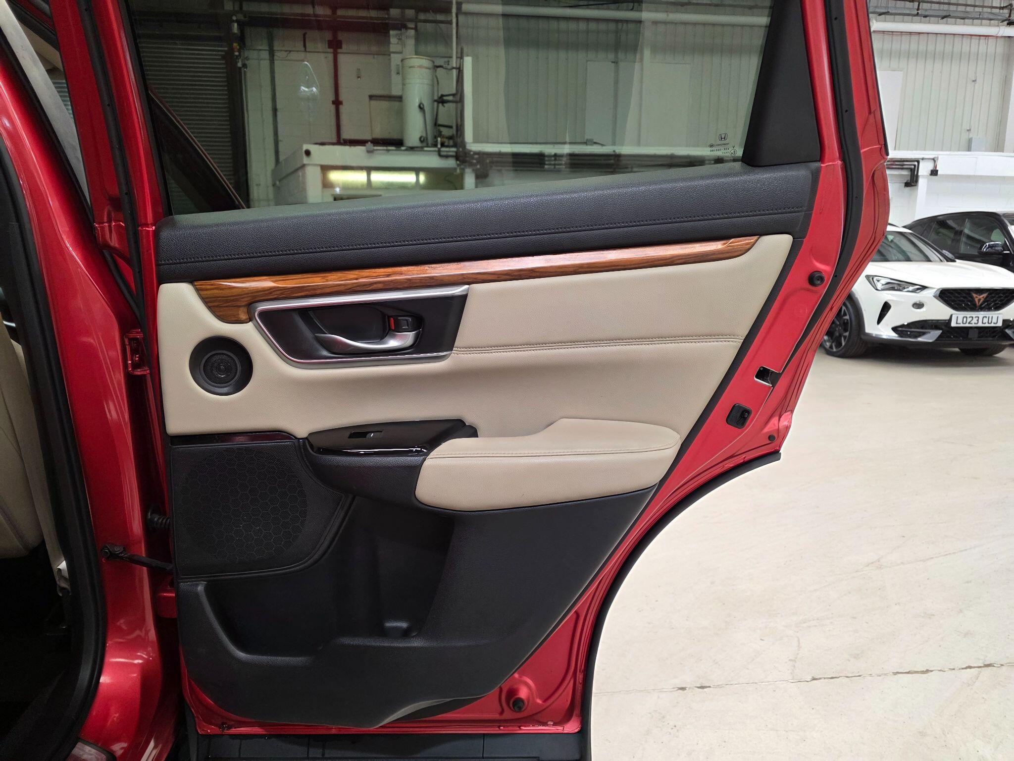 Honda CR-V view 18