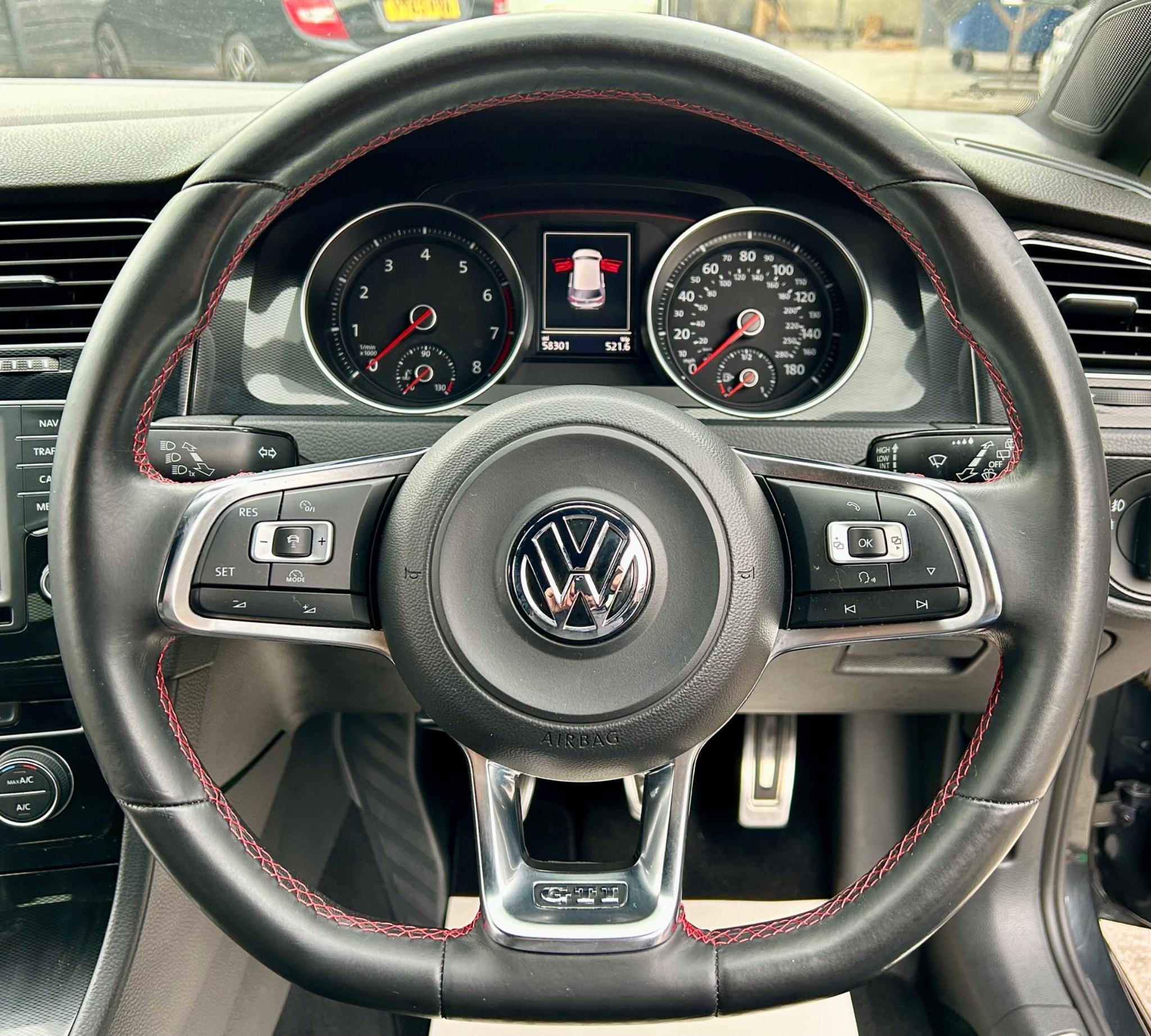 Volkswagen Golf view 21