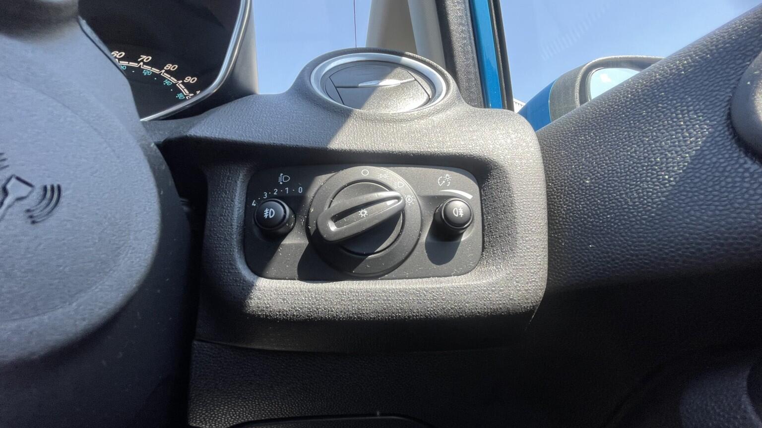 Ford Fiesta view 46