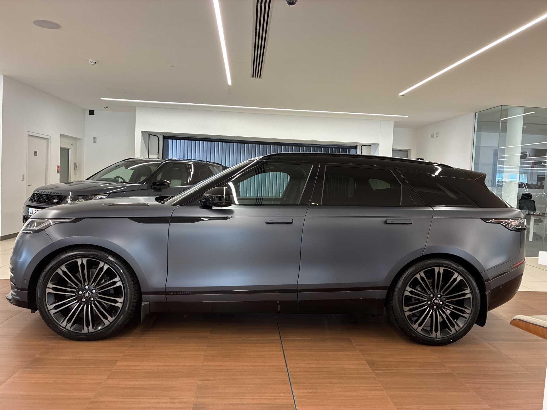 Land Rover Range Rover Velar view 29