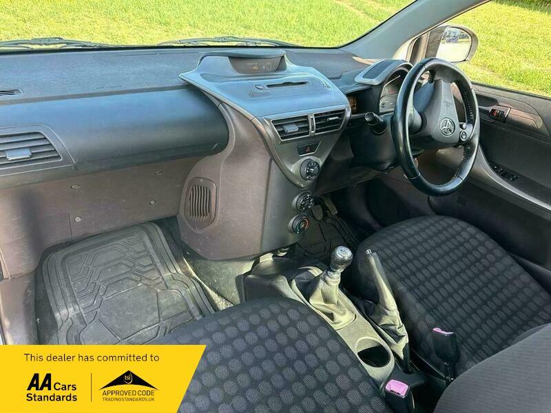 2009 Toyota iQ image 24
