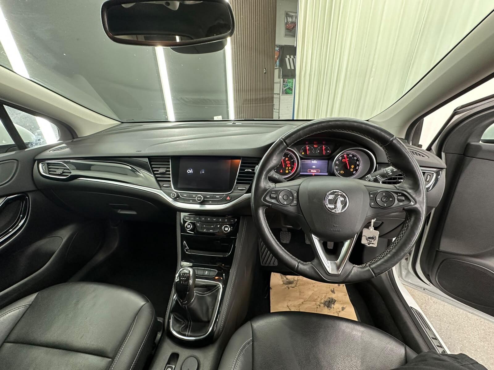 Vauxhall Astra view 30