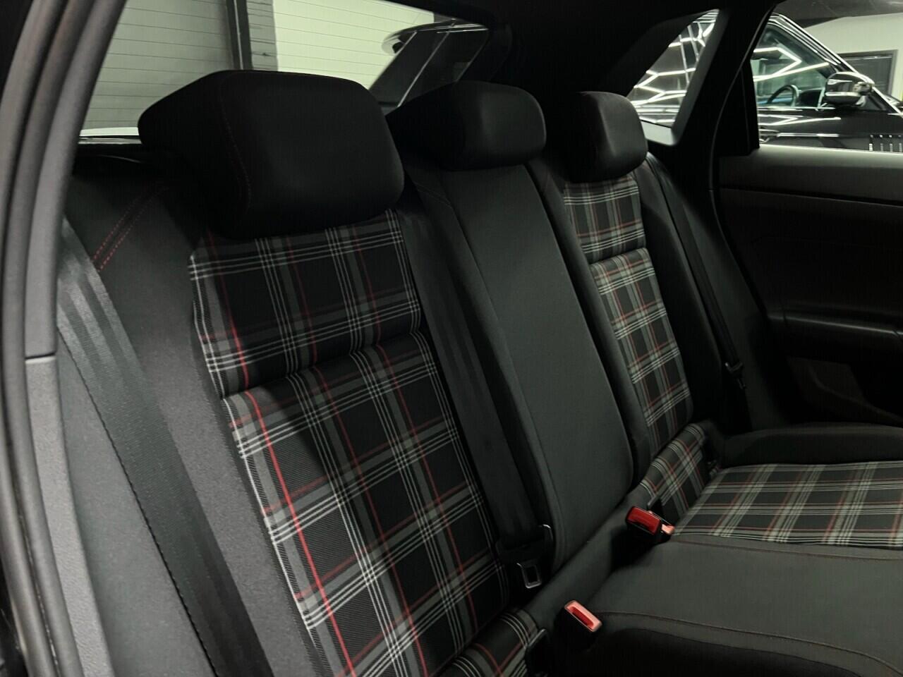 Volkswagen Polo view 43