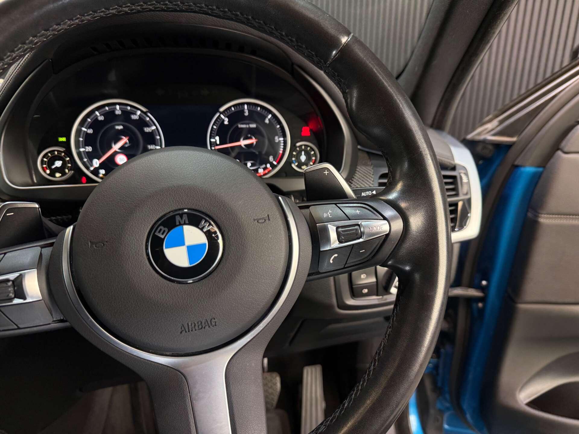 BMW X6 view 26