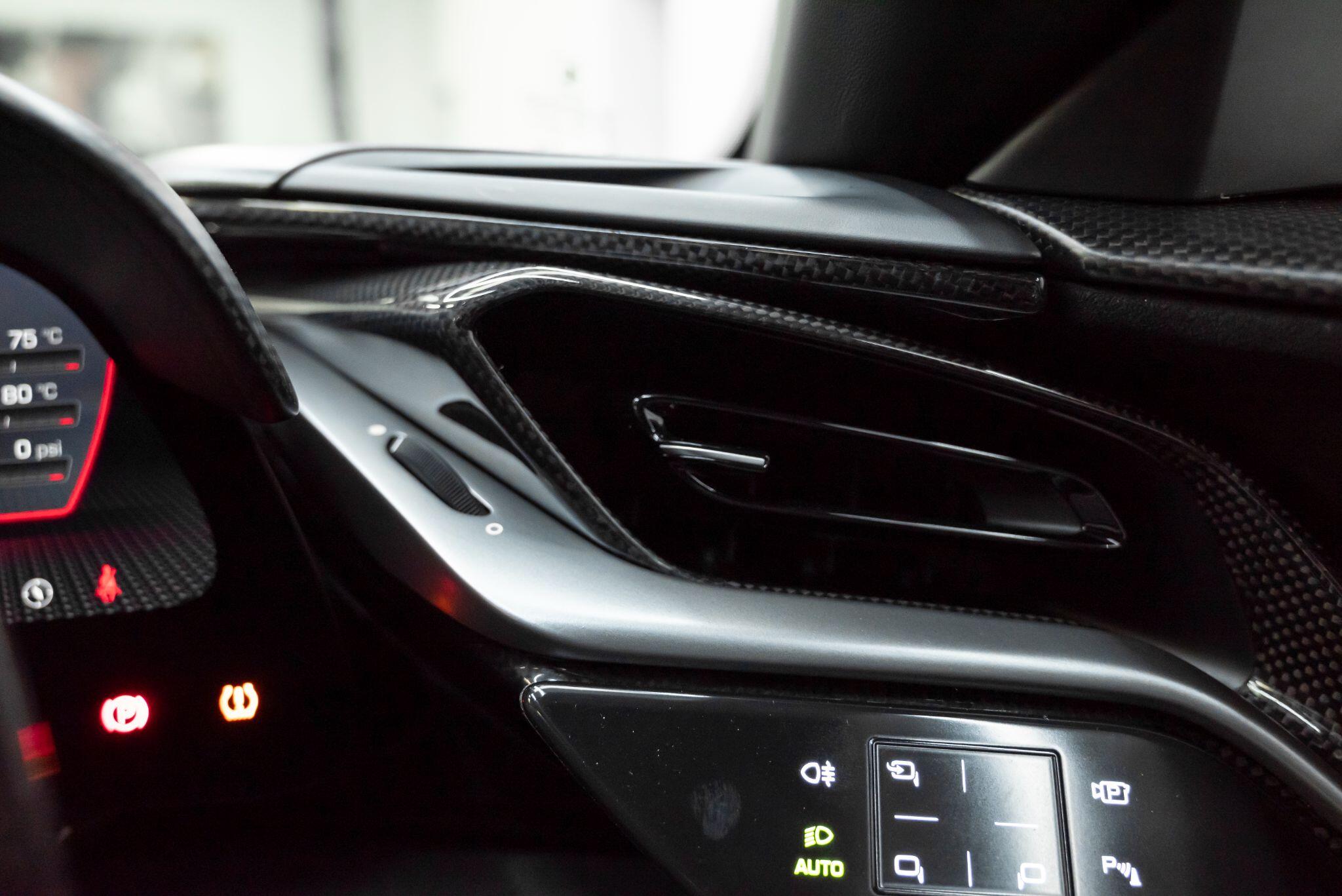 Ferrari SF90 Stradale view 43
