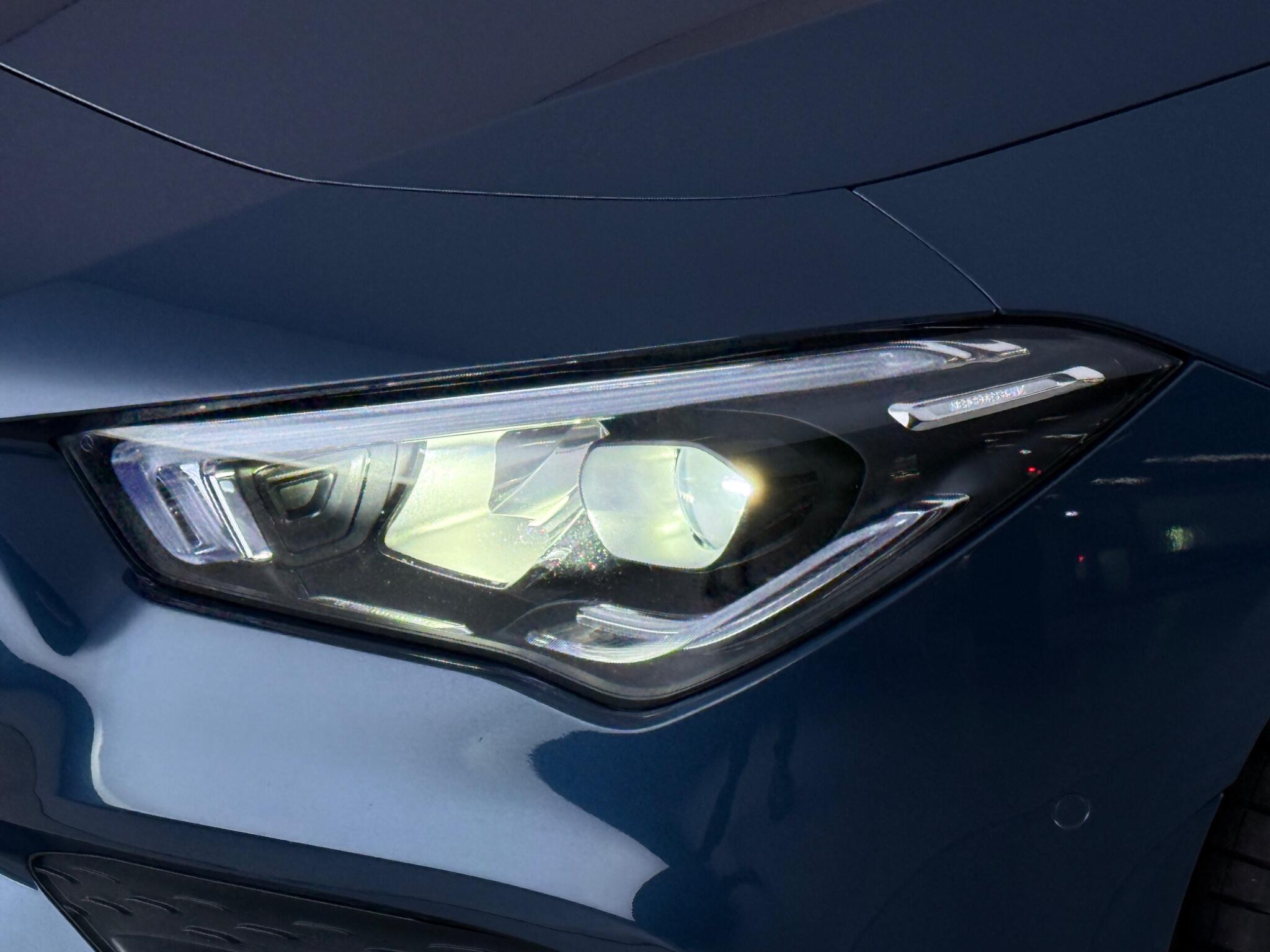Mercedes-Benz Cla view 12