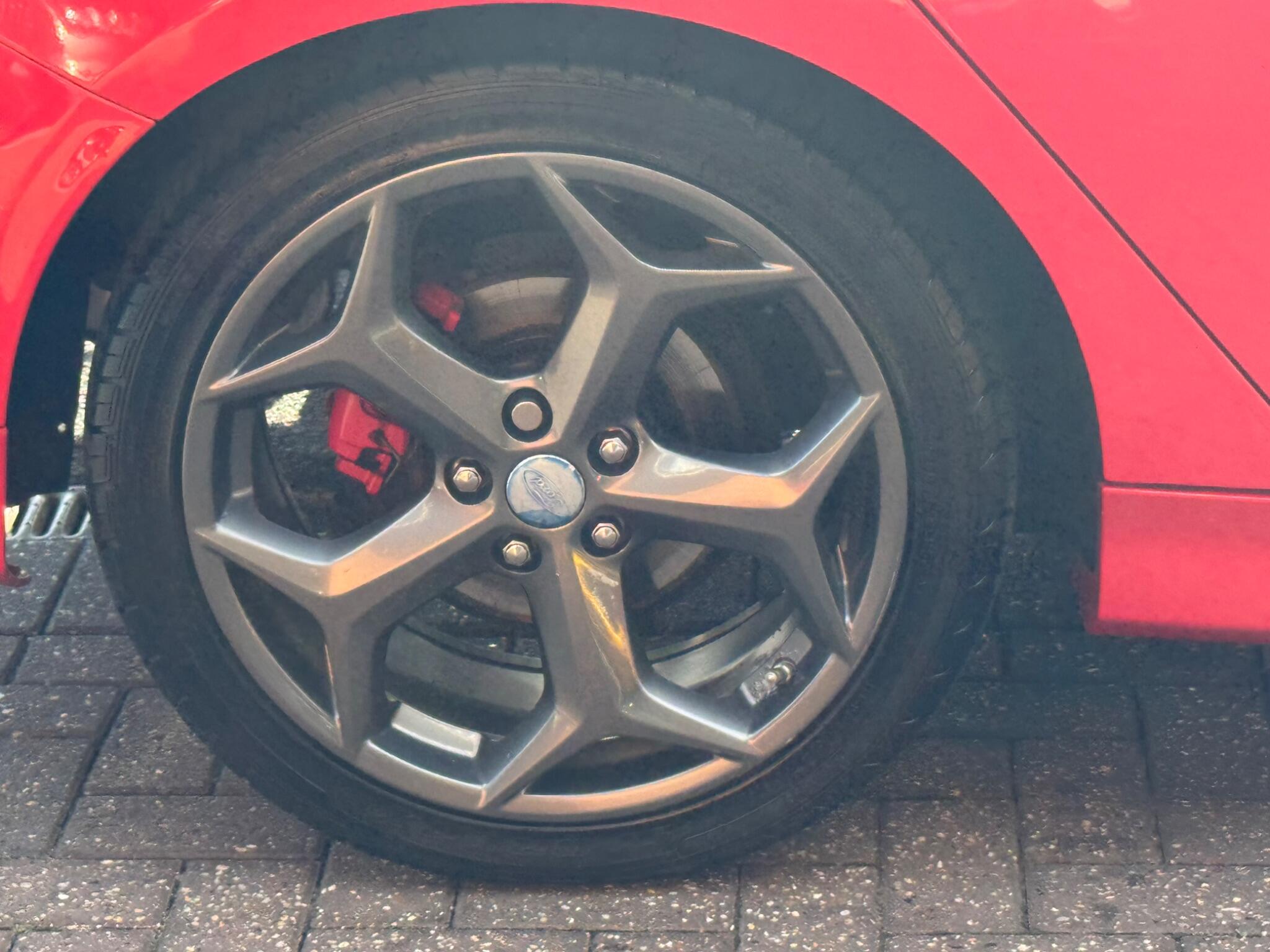 Ford Focus view 36