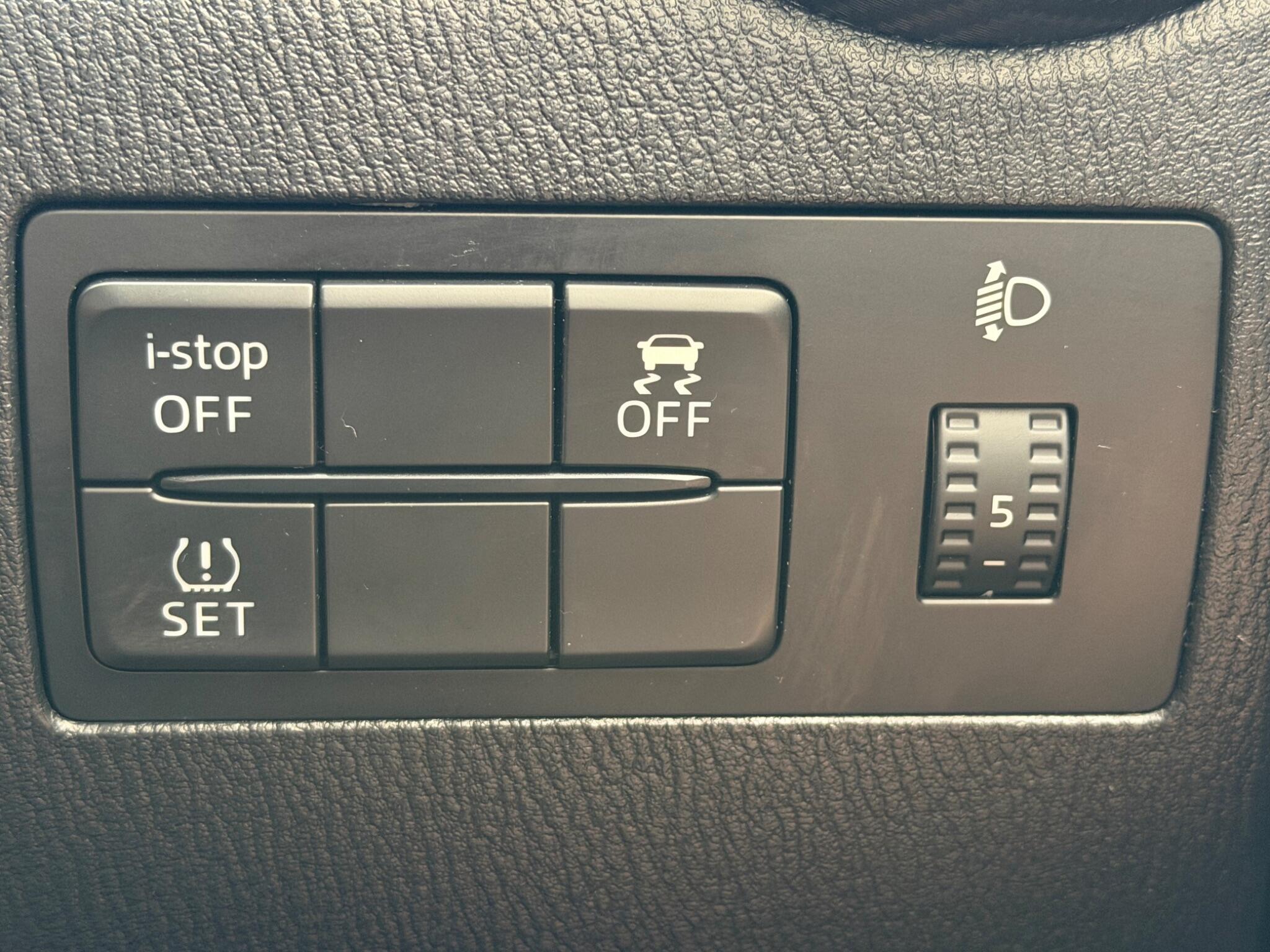 Mazda Skyactiv-G view 27