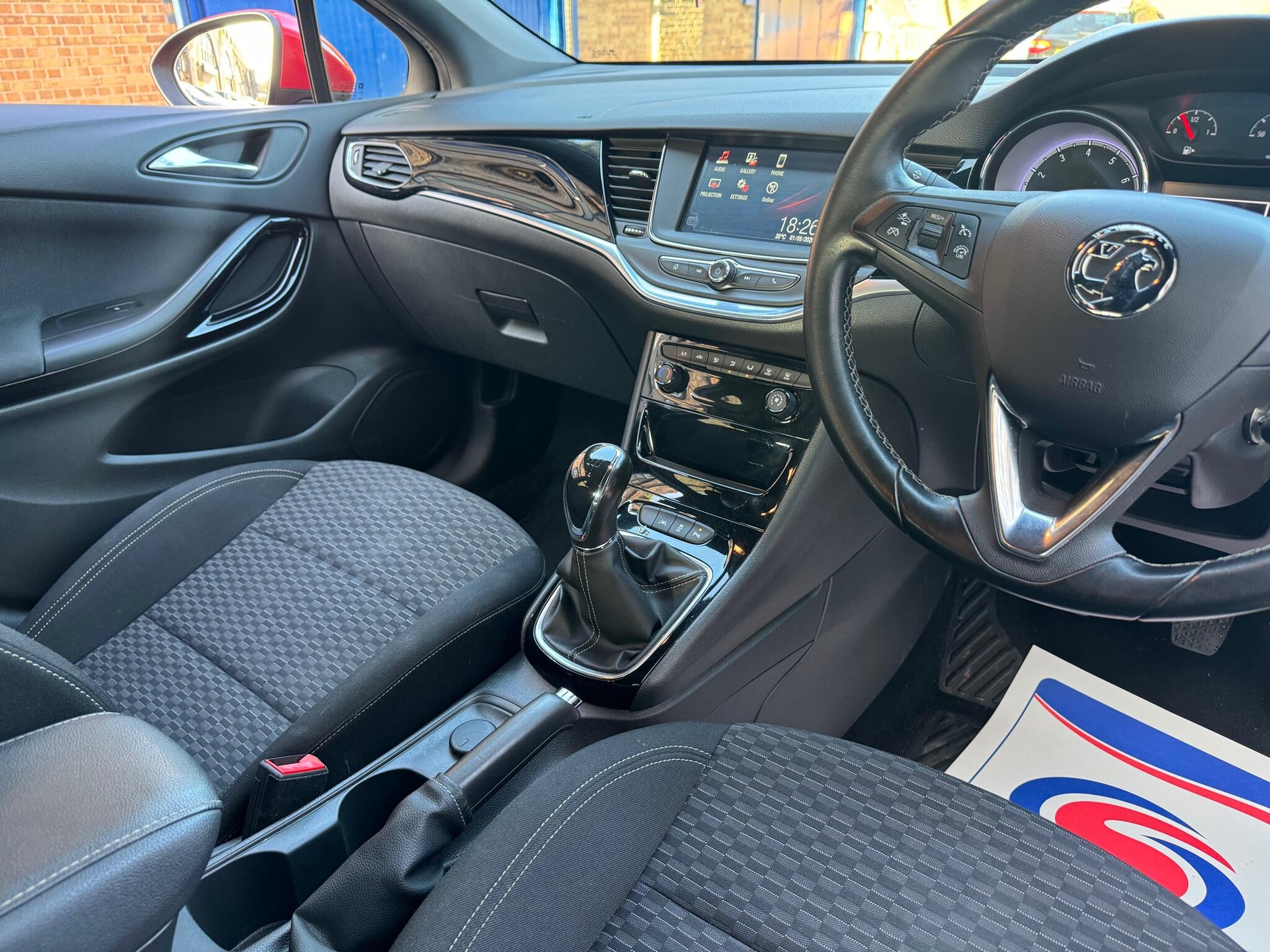 Vauxhall Astra view 12