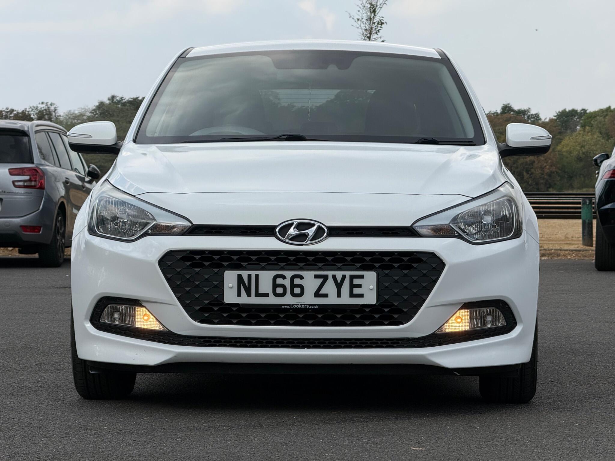 Hyundai I20 view 13