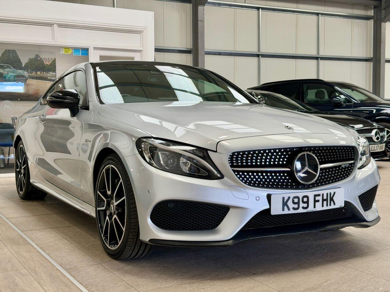 Mercedes-Benz C-Class view 11