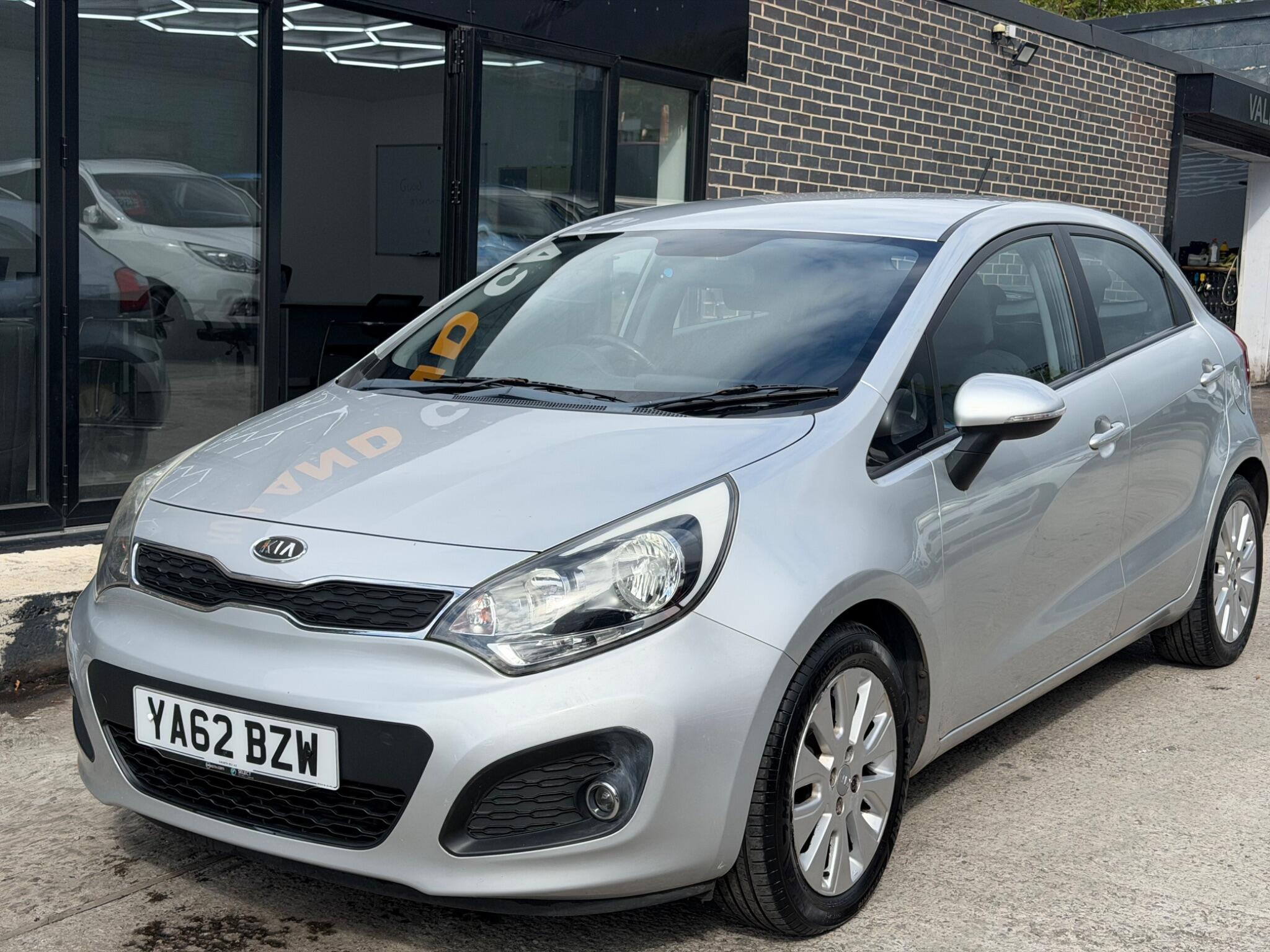 2013 Kia Rio in Silver for sale