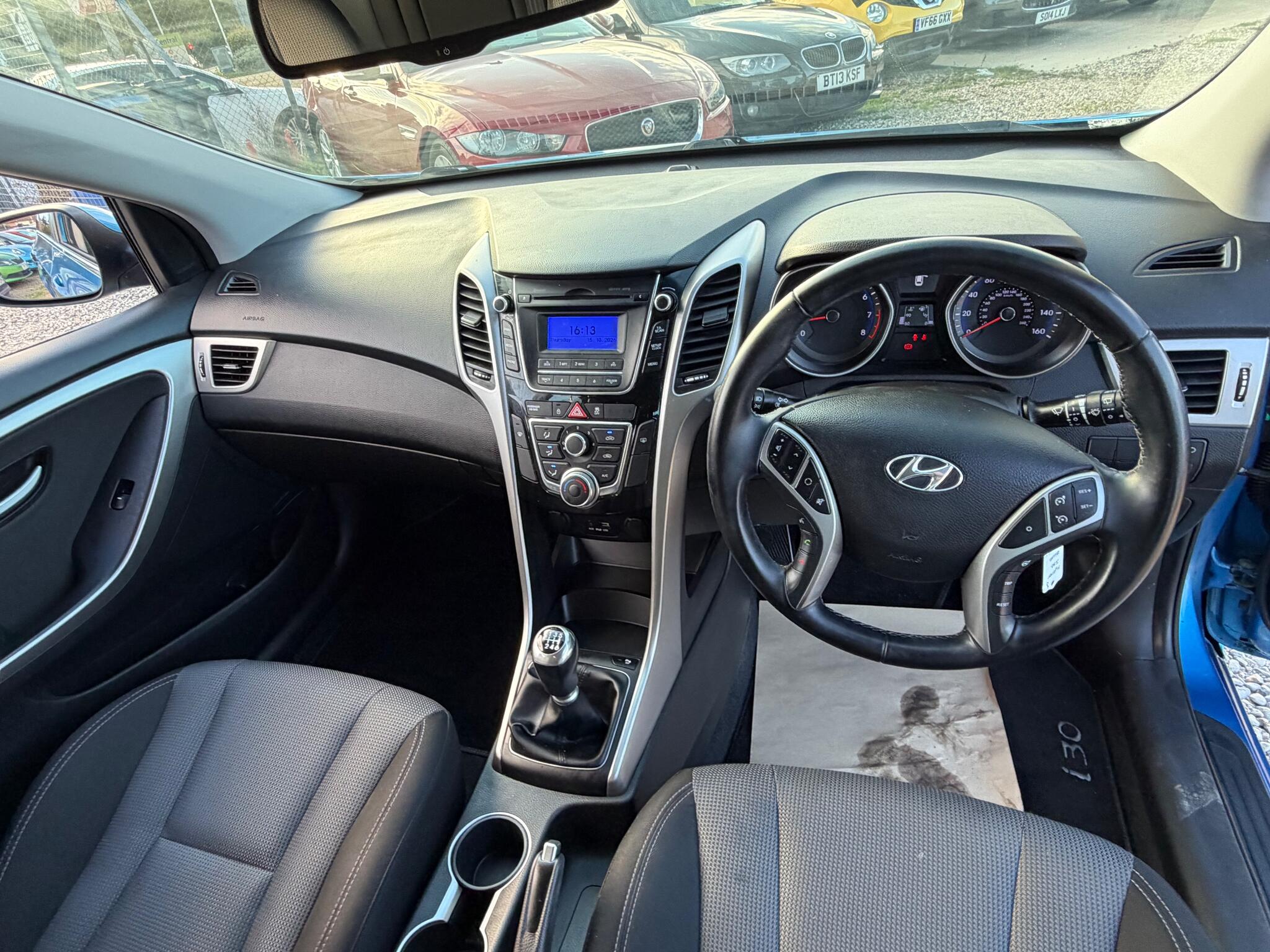 Hyundai i30 view 11
