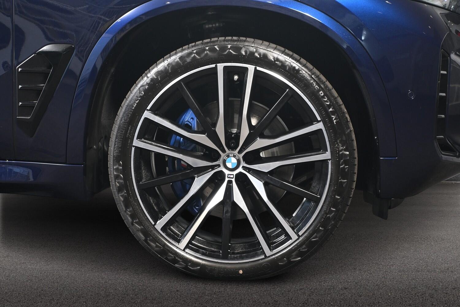 BMW X5 view 14