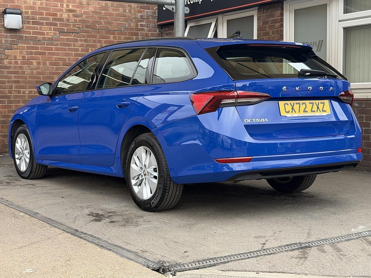 Skoda Octavia view 4