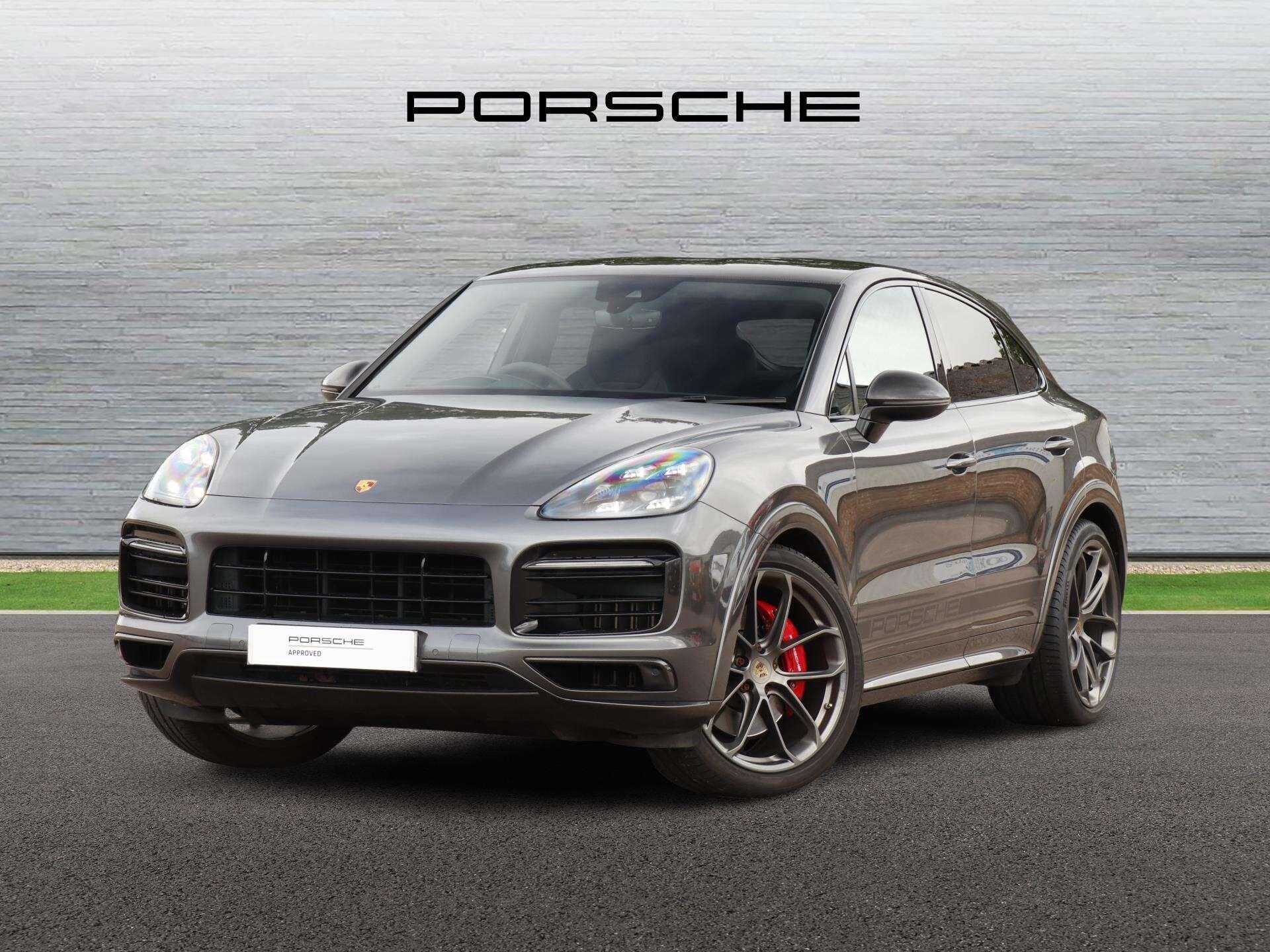 Porsche Cayenne view 7