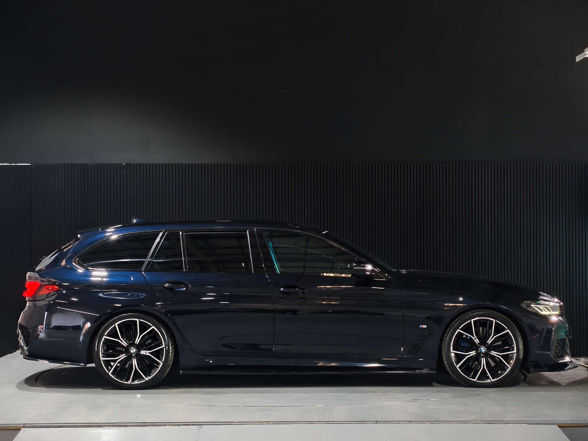 BMW 5 Series view 19