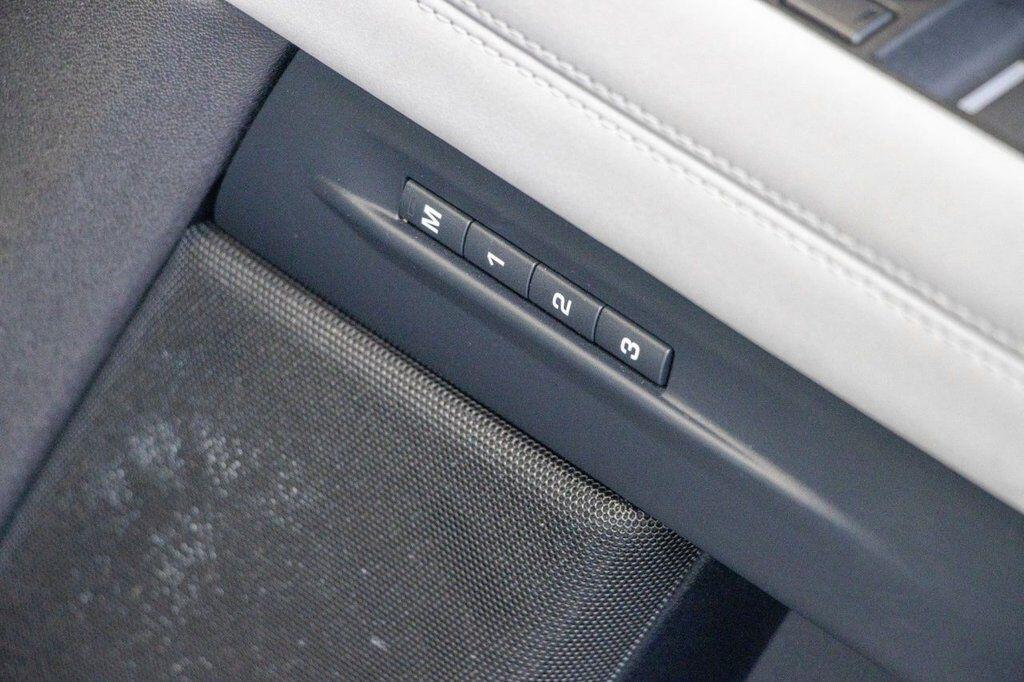 Land Rover Range Rover Evoque view 19