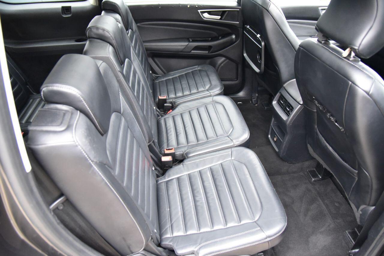 Ford Galaxy view 26