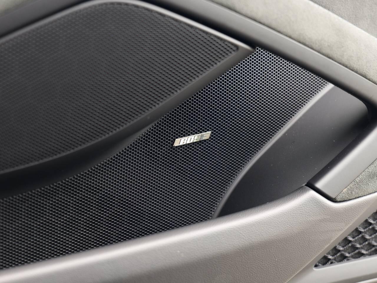 Porsche Cayman view 44