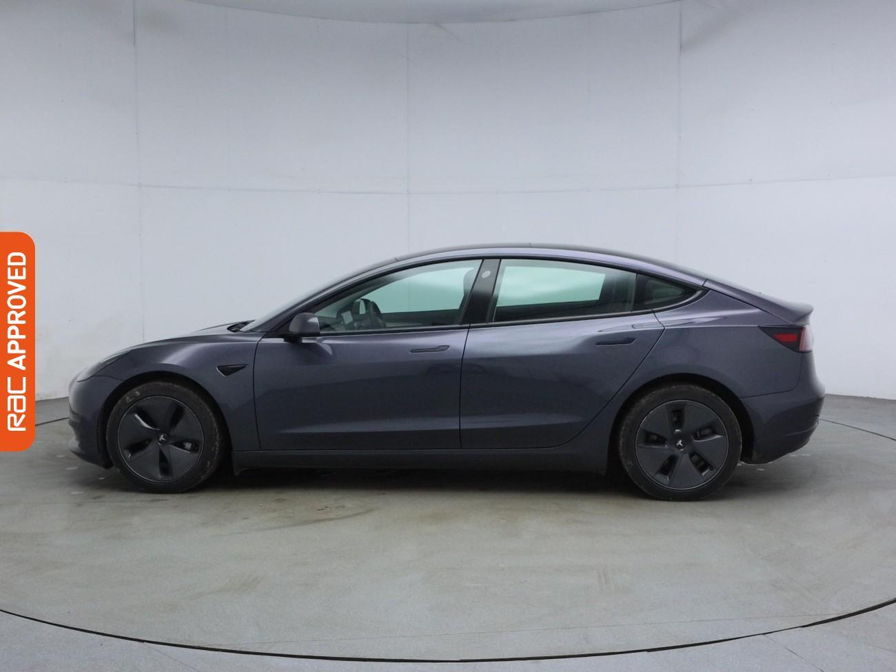Tesla Model 3 view 32