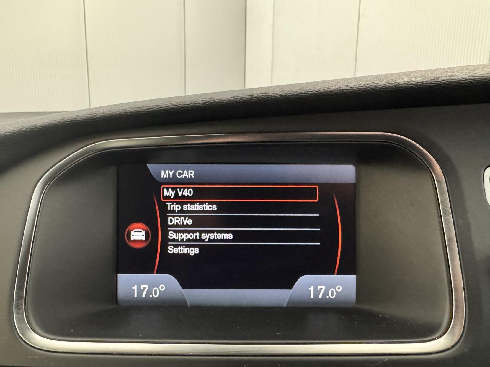 Volvo V40 view 69
