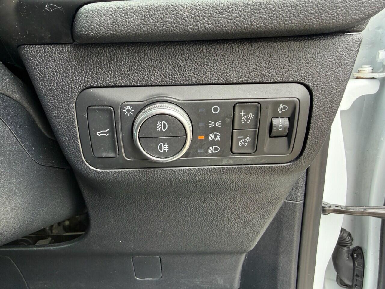 Ford Kuga view 12