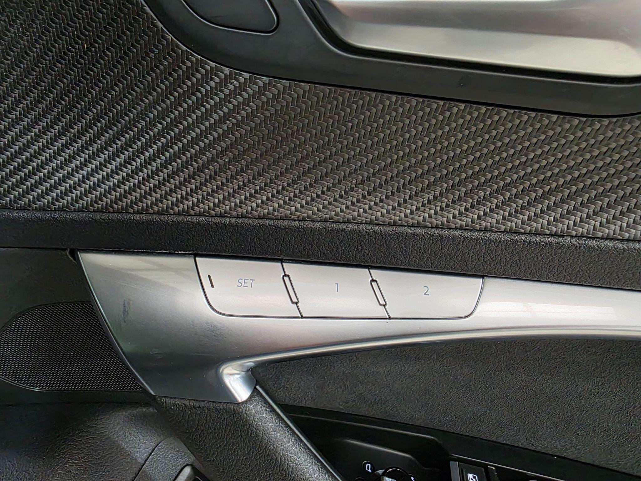 Audi A6 Saloon view 16