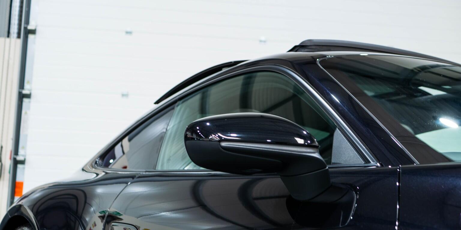 Porsche 911 view 50