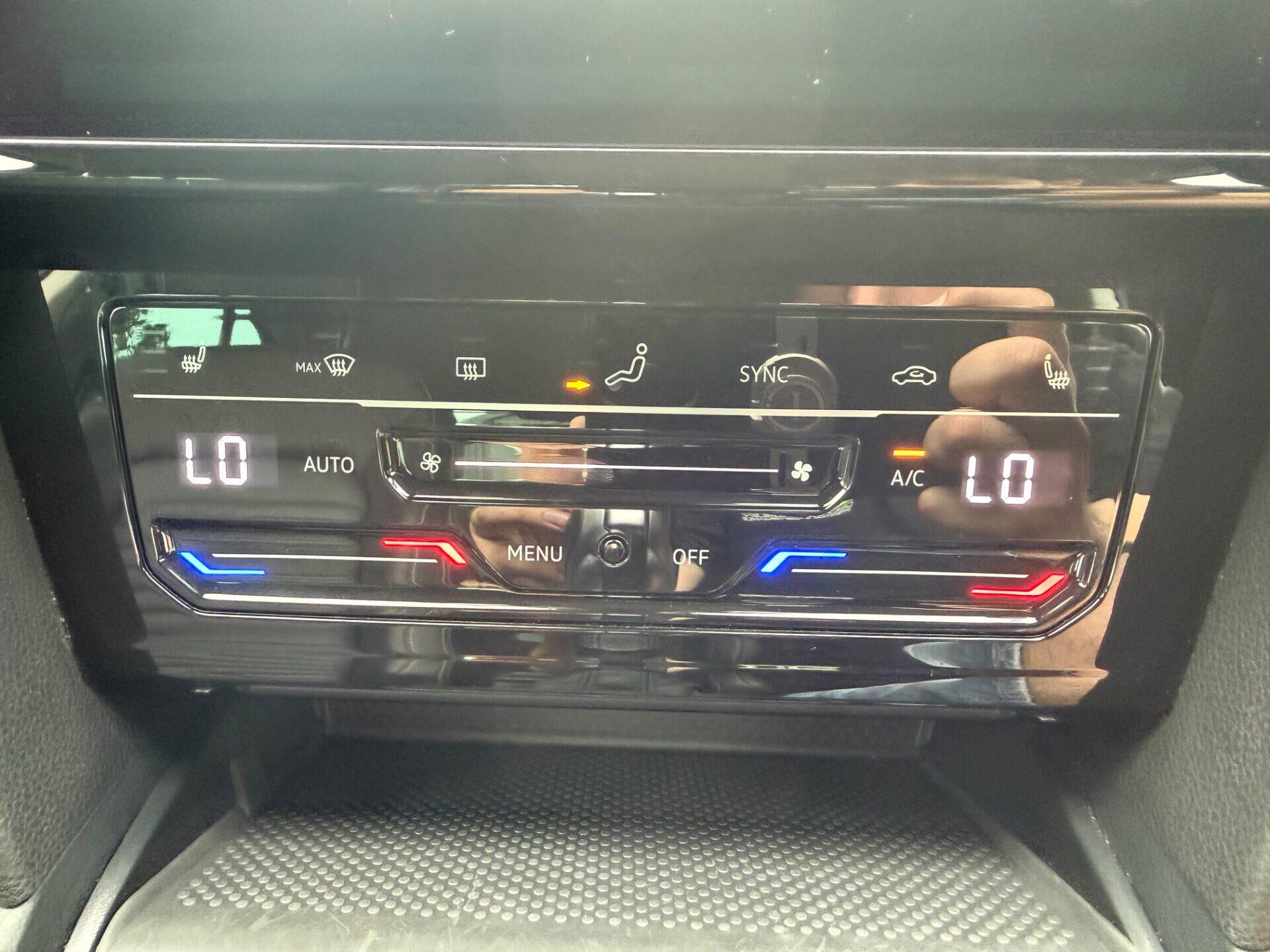 Volkswagen Passat view 56