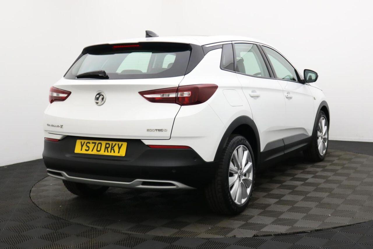 Vauxhall Grandland X view 5