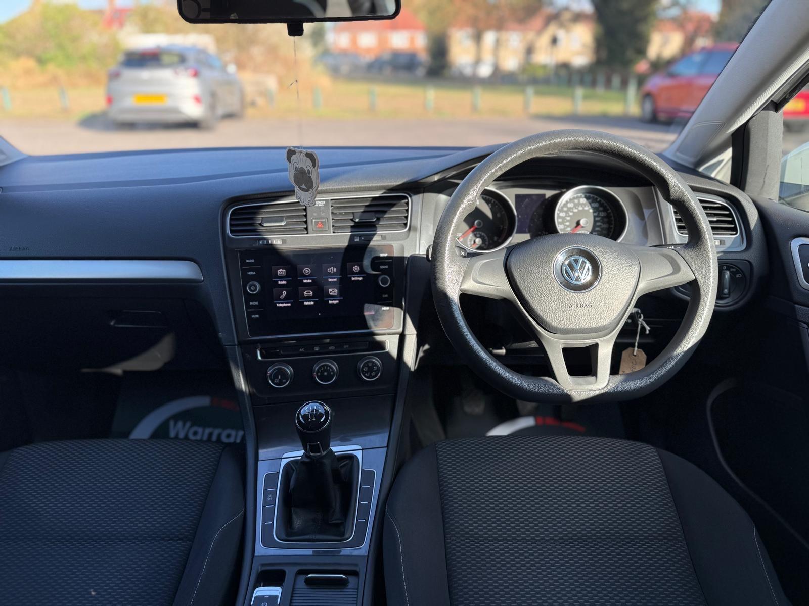 Volkswagen Golf view 28
