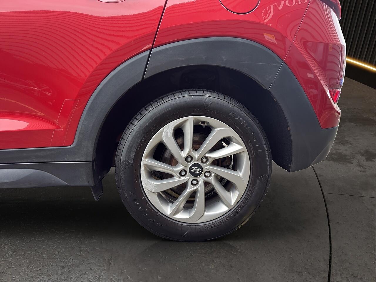 Hyundai Tucson view 36