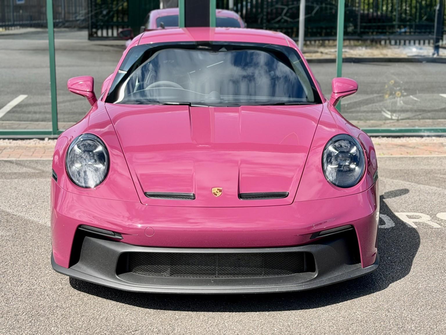 Porsche 911 view 14