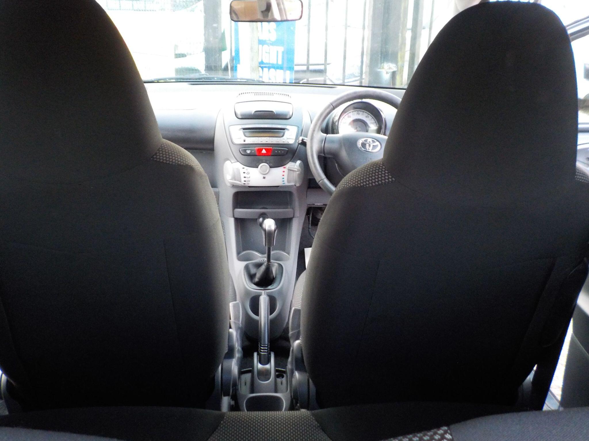 Toyota AYGO 1.0 VVT-i Go Euro 5 3dr