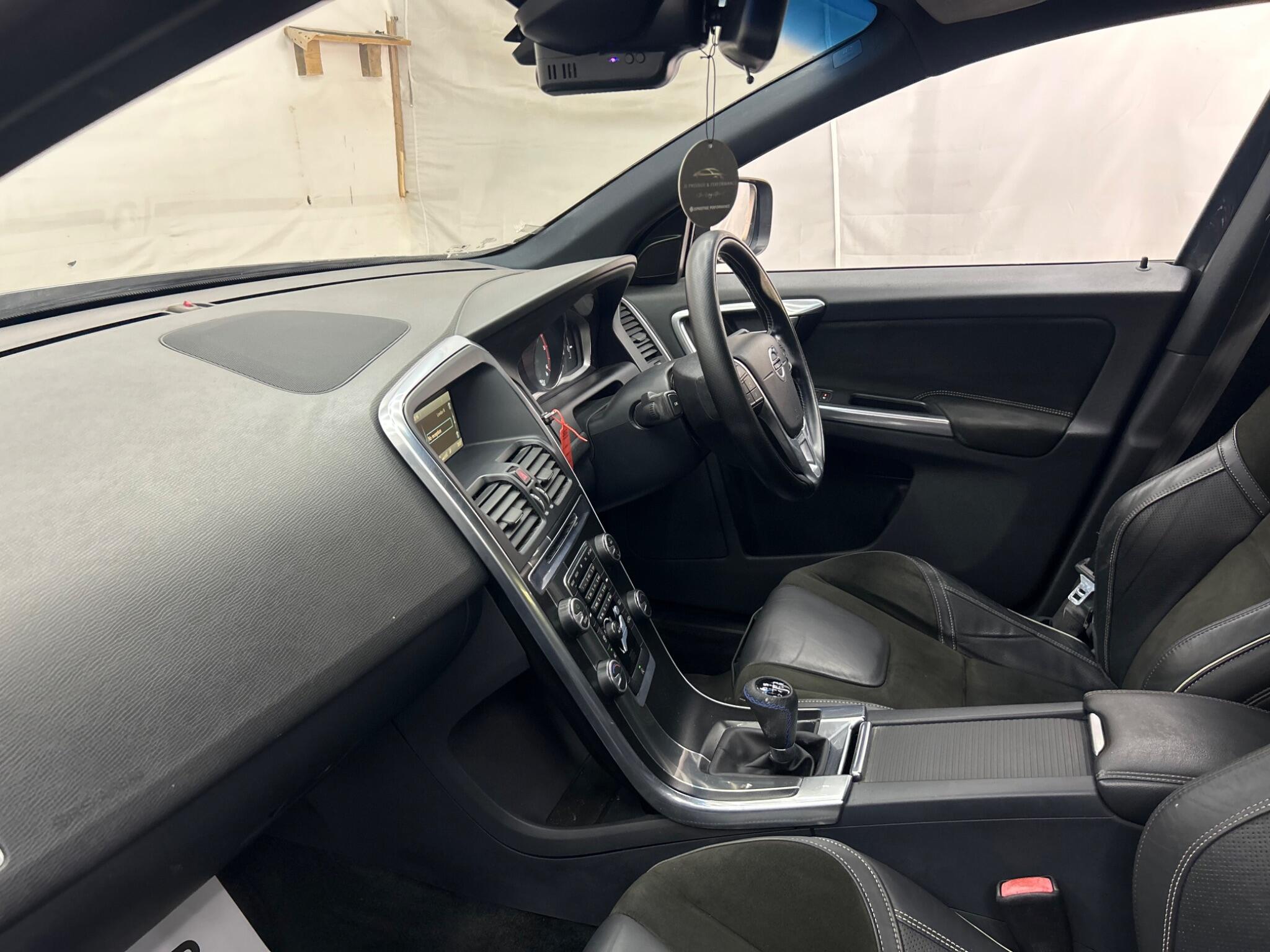 Volvo XC60 view 12