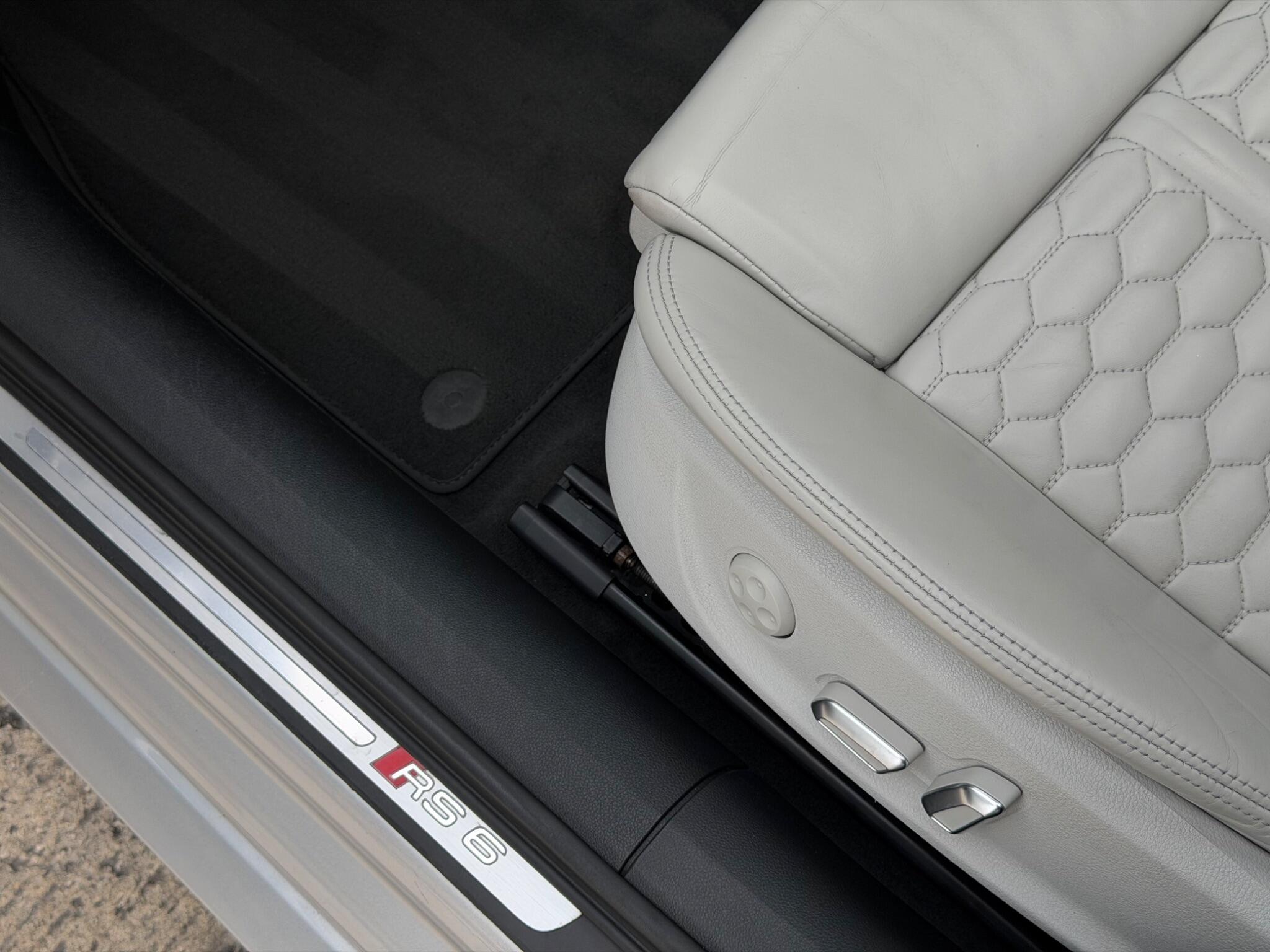 Audi RS6 view 59