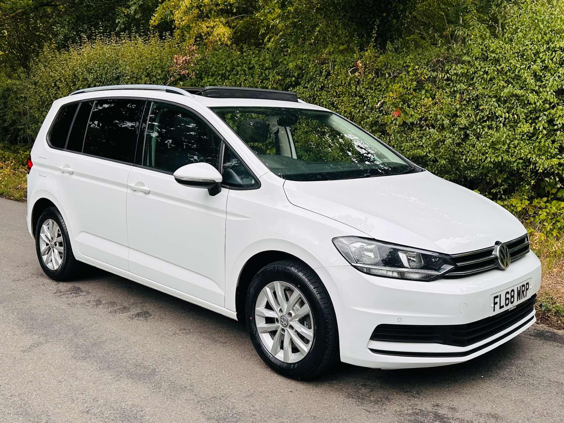 Volkswagen Touran view 49