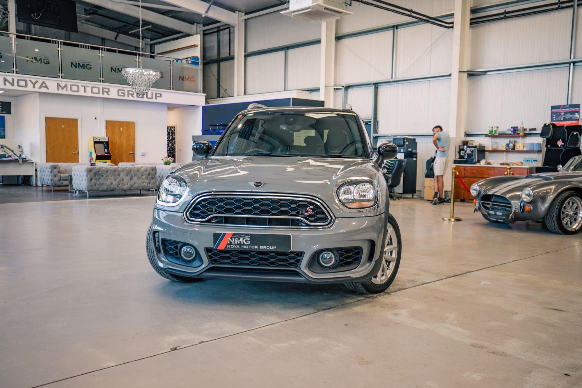 Mini Countryman view 4